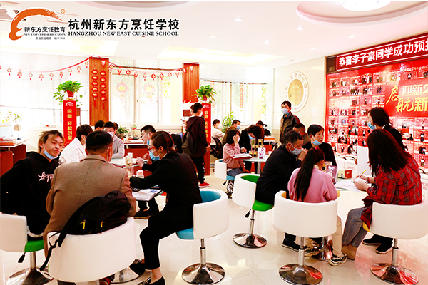重要通知，2021年春季预科班名额所剩无几，学烹饪就现在！