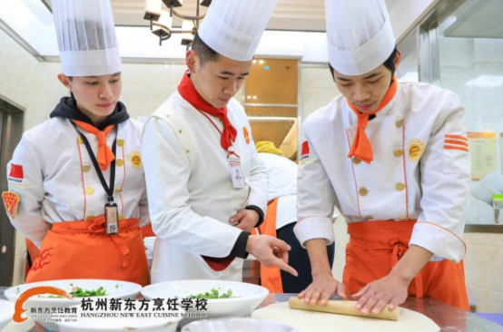 过完年，我决定来杭州新东方学烹饪，给自己一个灿烂前途！