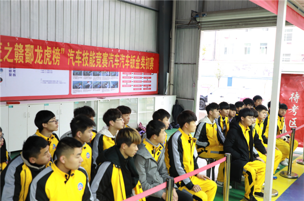 江西万通：教学质量年 | 各项技能大赛在校内火热进行中！
