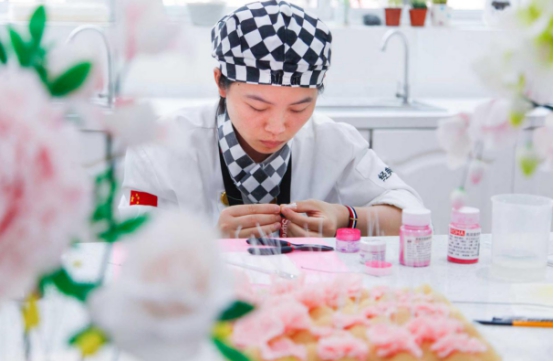 小小少年，让我们一起以热爱之名追逐烹饪梦吧~