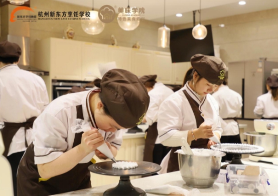 暖春四月，在美味学院，遇见了温柔又很棒的你们~