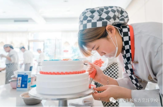 石家庄新东方：女生学厨好不好？有什么优势？