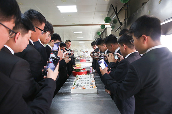 沈阳新东方烹饪学校第一届行政总厨班开班典礼顺利举行！