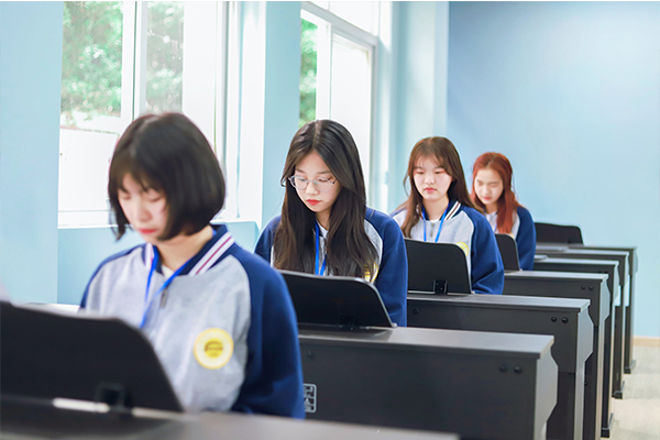 中考已落下帷幕，学生该如何择校？湖州、丽水的学生和家长请看这里！
