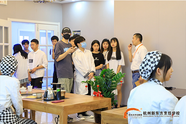 美食研学游圆满结束，做美食，品美食，收获不断！