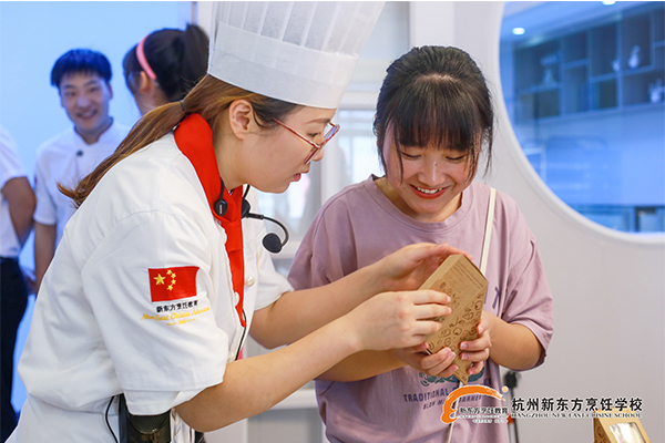 美食研学游圆满结束，做美食，品美食，收获不断！