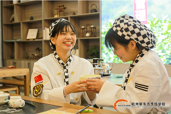 美食研学游圆满结束，做美食，品美食，收获不断！