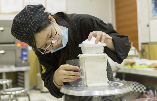 江苏新东方烹饪技术学校说，换种方式上“大学”未来同样精彩！