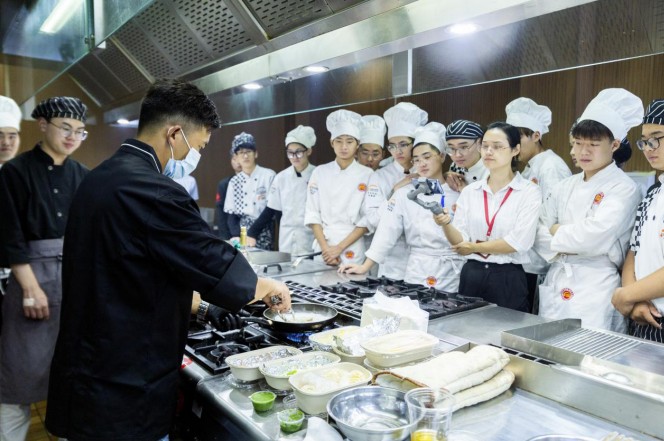 江苏新东方烹饪技术学校择校提示，中考不达普高分数线应该如何择校？