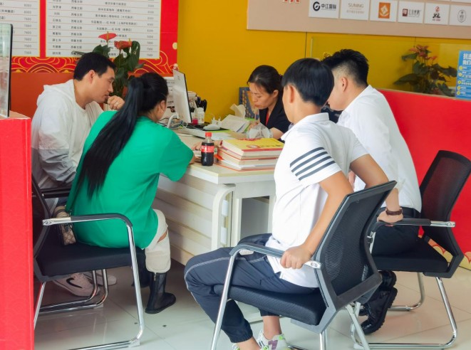 江苏新东方烹饪技术学校专业解读，为什么那么多学生和家长选择这所学校？
