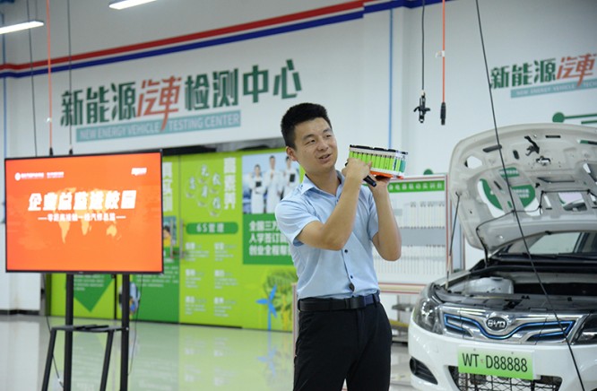 重庆万通：名企汽修技术总监来校交流心得