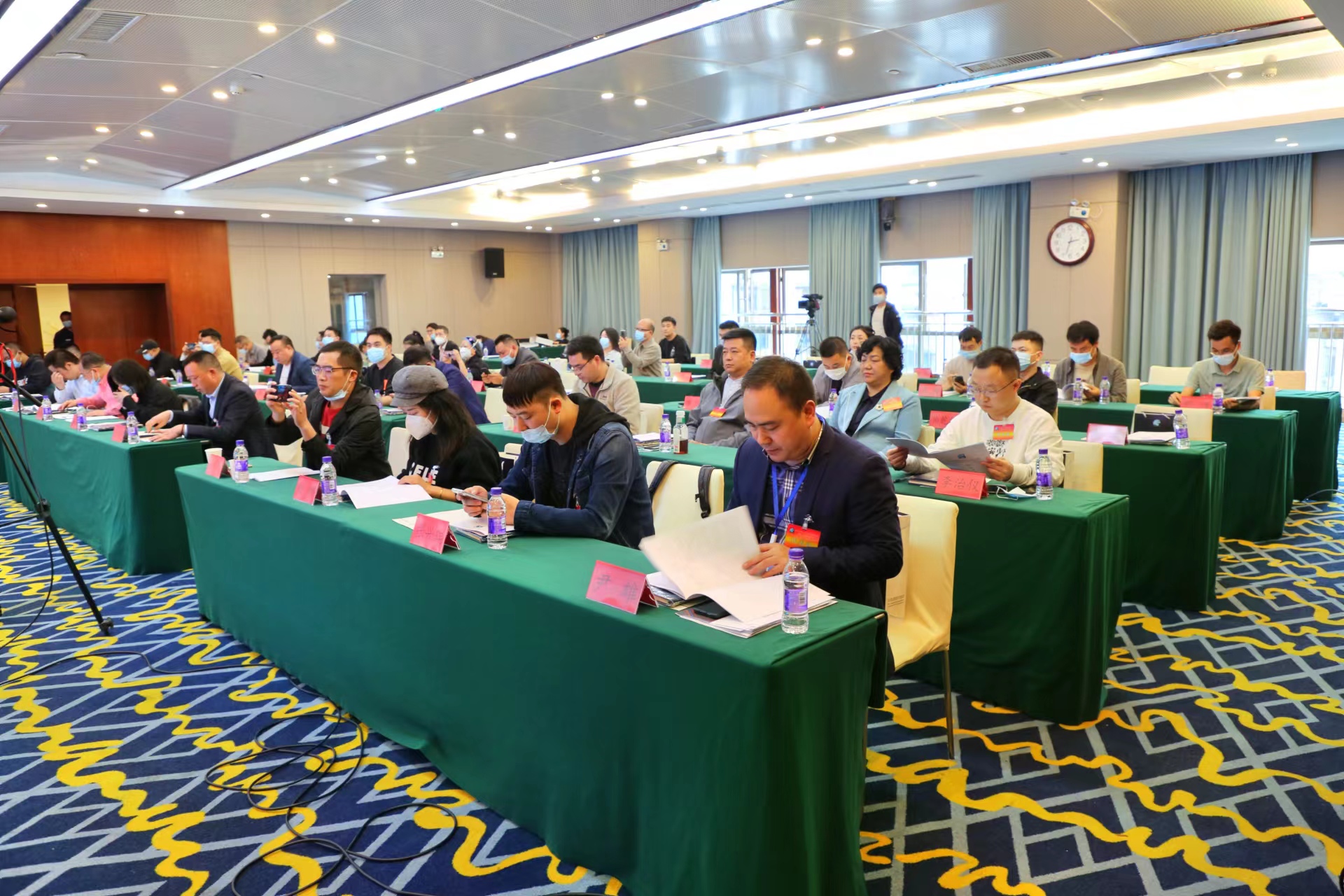 《贵州省网络文化发展协会换届大会暨第二届会员代表大会第一次会议举行》